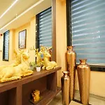 Hotel Ananta Sayana