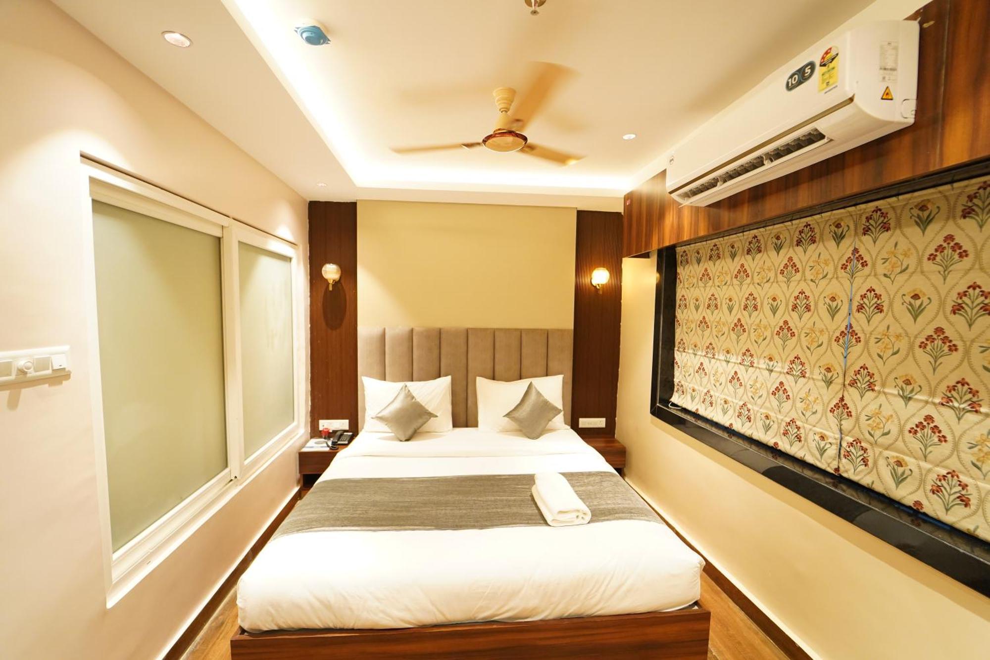 Ananta Sayana Resort *