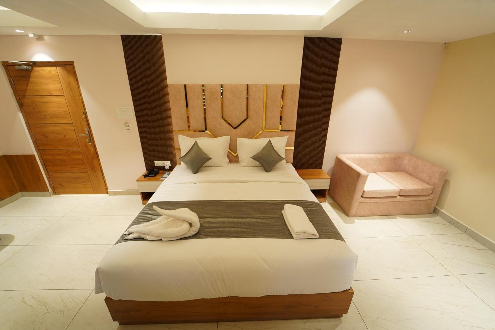 Resort Ananta Sayana