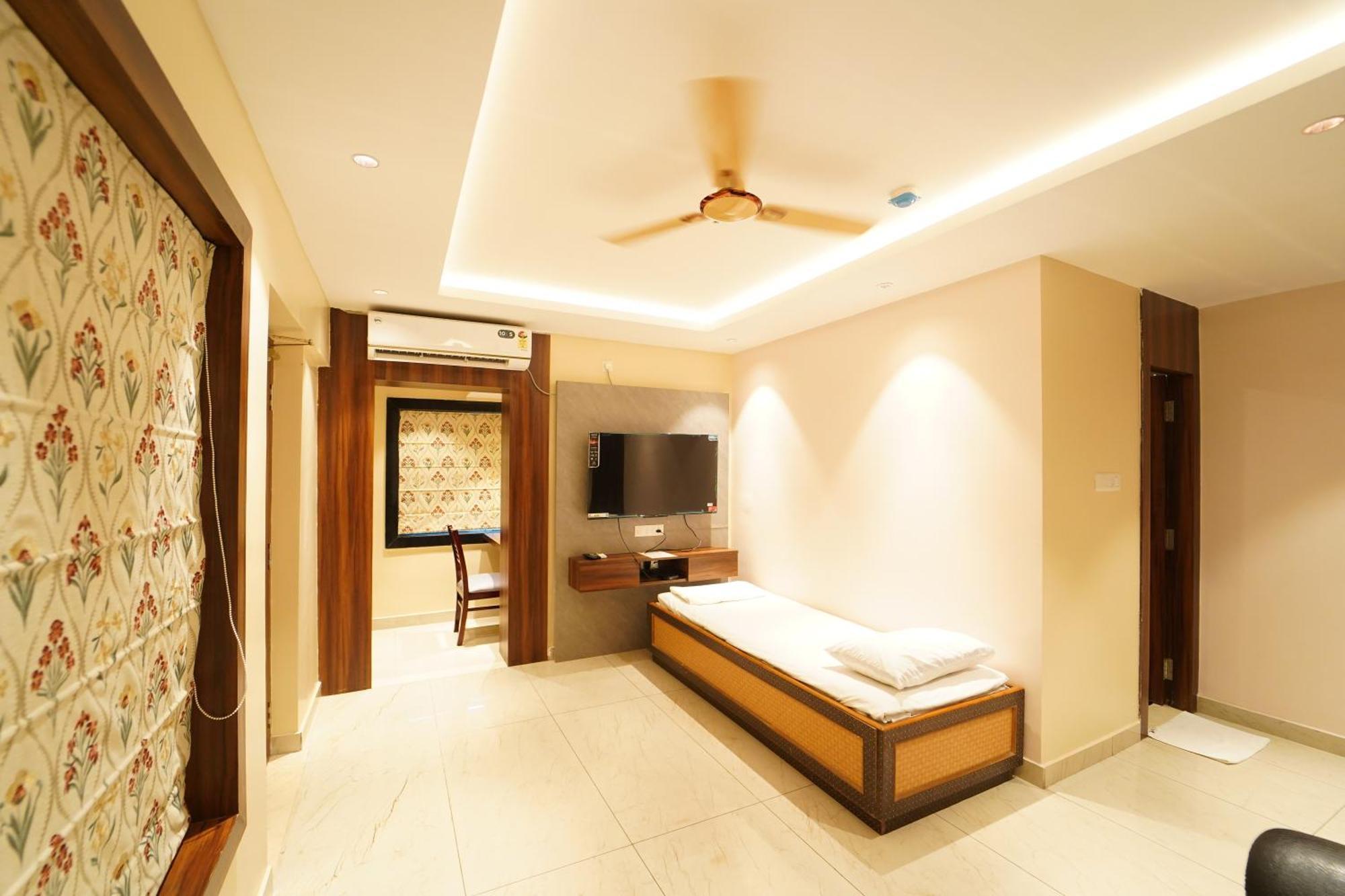 Resort Ananta Sayana